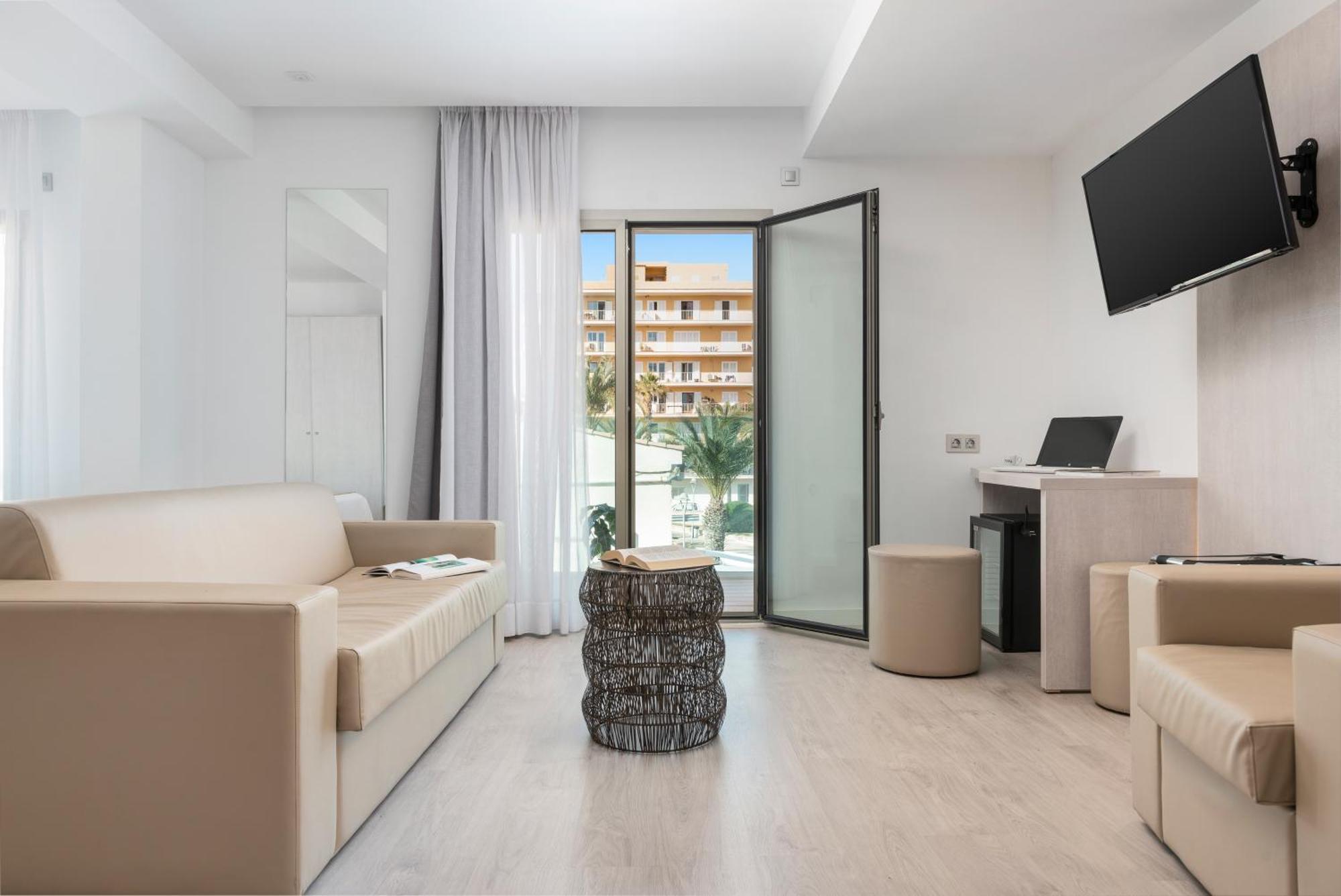 Llaut Boutique Hotel (Adults Only) Can Picafort  Værelse billede